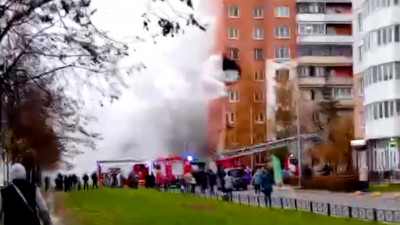 3 человека погибли при пожаре в многоэтажке в Красносельском районе