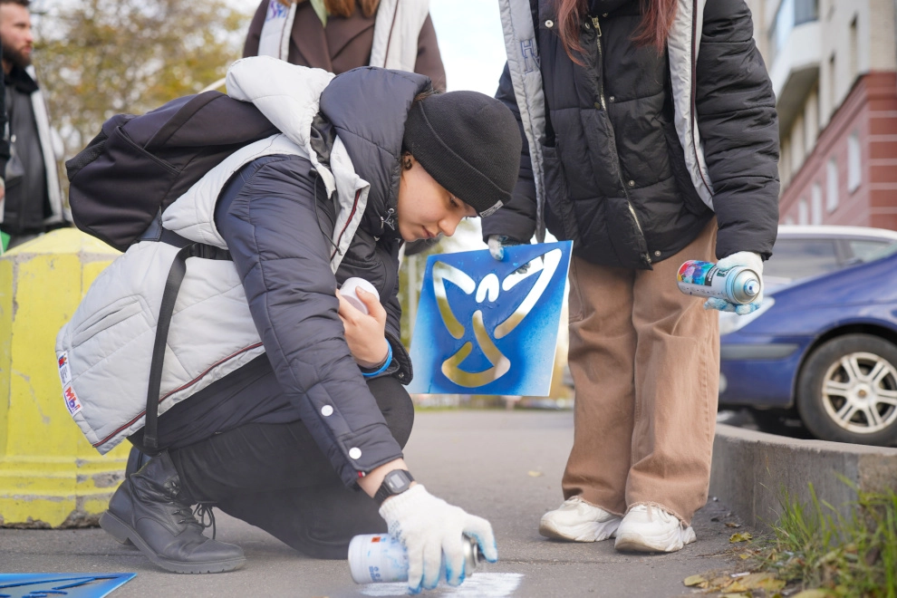 Волонтеры выйдут на улицы Петербурга для закраски рекламы наркотиков - tvspb.ru