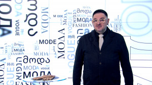 Бежевый — самый популярный цвет этой осени. Как правильно носить одежду этих оттенков и с чем лучше сочетать?