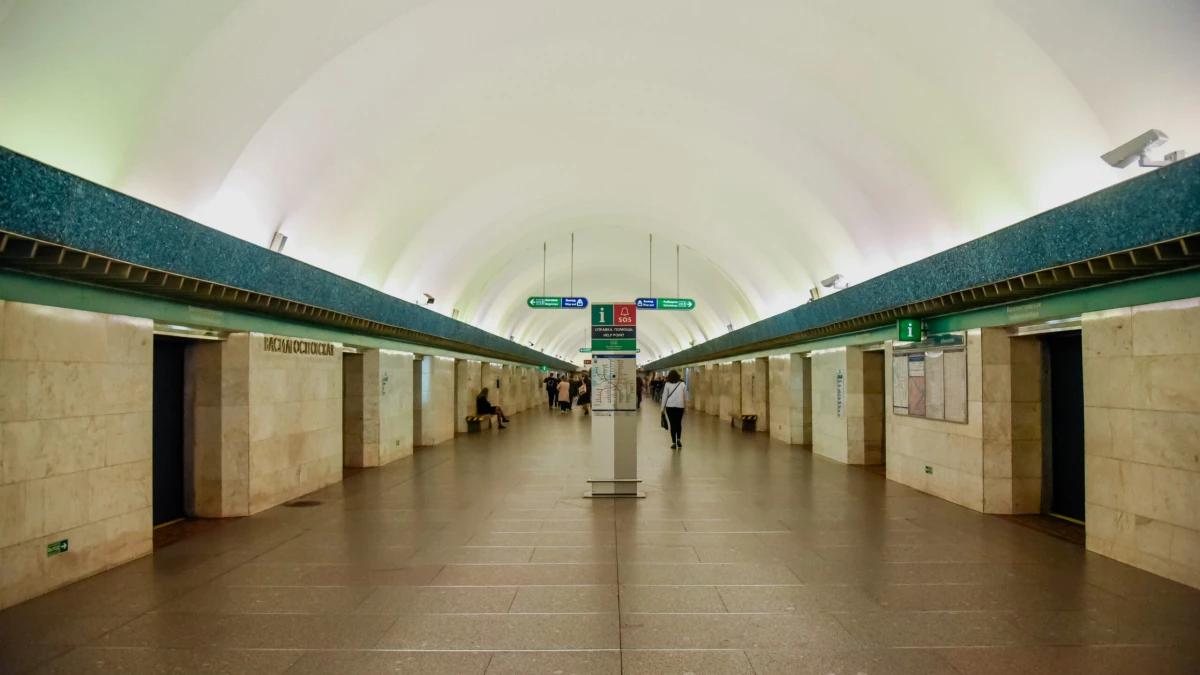 На «зеленой» ветке петербургского метро обновят вагоны - tvspb.ru