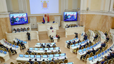 Бюджет Петербурга на 2024 год превысил триллион рублей