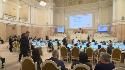 Петербург станет зеленее на 300 гектаров: депутатам представили поправки к закону о ЗНОП