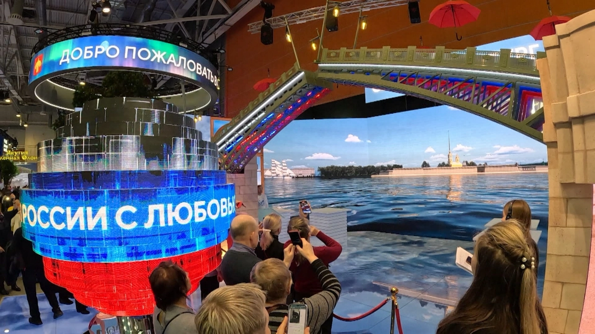 Петербургский стенд на ВДНХ посетили 100 тысяч человек - tvspb.ru
