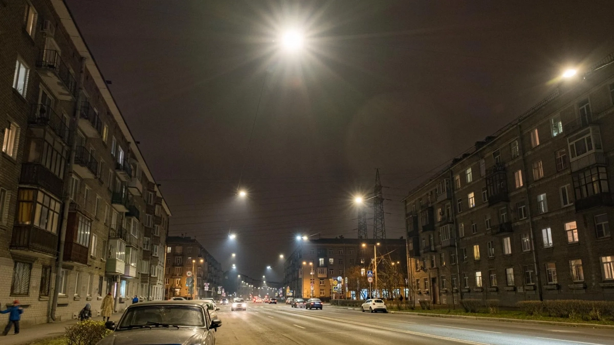119 новых фонарей осветили улицу Зайцева - tvspb.ru