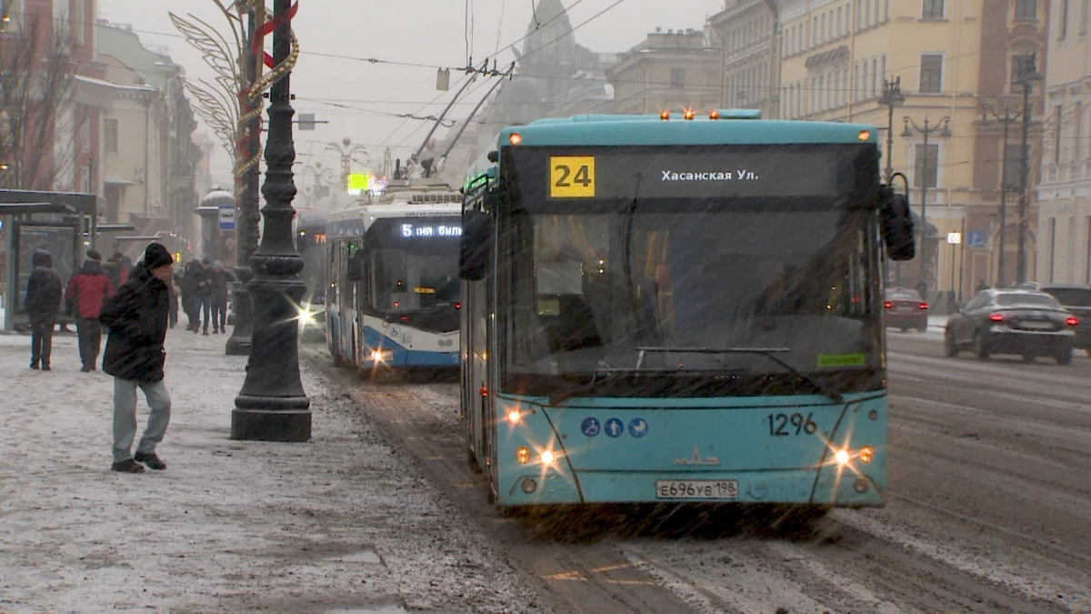 Для удобства гостей и горожан: как изменилась работа общественного транспорта в Петербурге - tvspb.ru