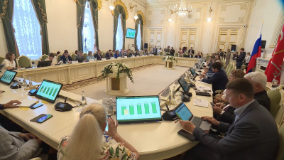 В Петербурге одобрили поправки бюджетного комитета по финансированию капремонта медучреждений