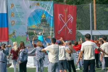 Летом в детские лагеря отправятся более 127 тысяч юных петербуржцев