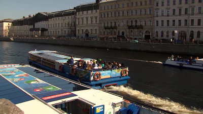 В Петербурге завершился сезон прогулок по рекам и каналам