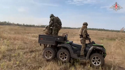 Мобильная группа российских десантников уничтожила бронеавтомобиль противника на Артемовском направлении