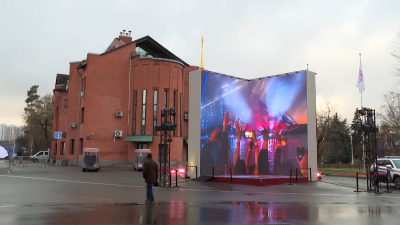Бриг с алыми парусами идёт по ВДНХ: Петербург представил новую инсталляцию на выставке-форуме «Россия»