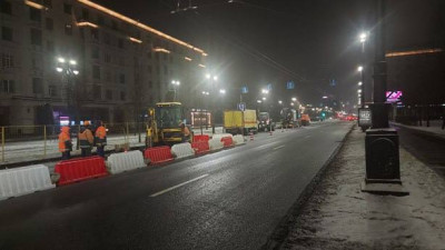 На Московском проспекте ограничили движение из-за аварийных работ