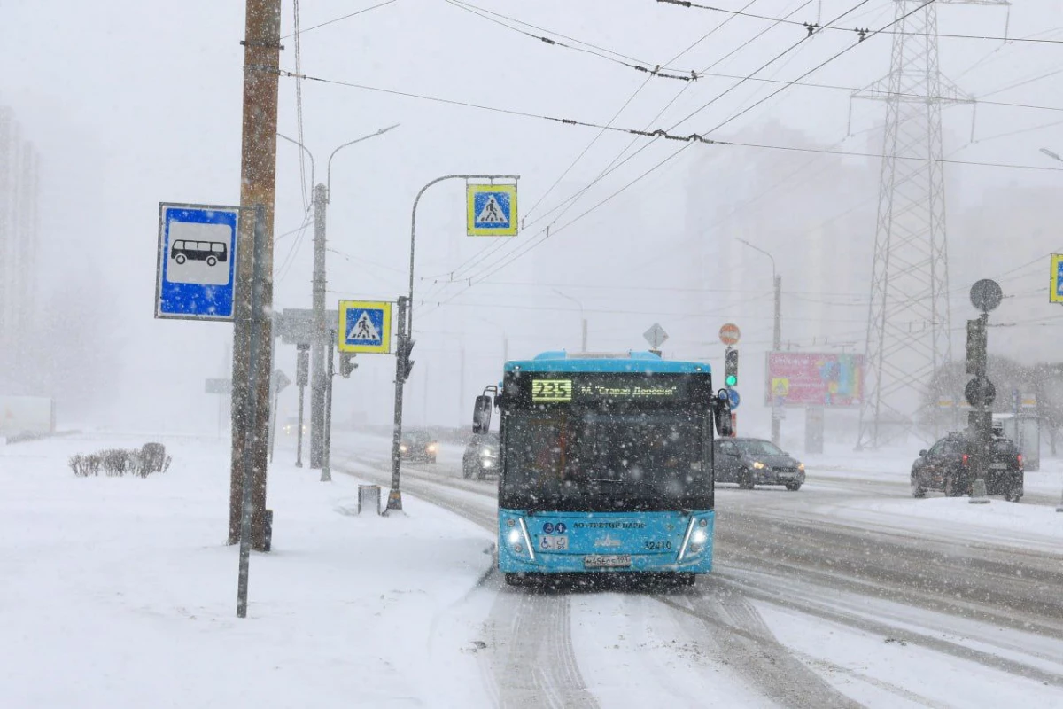 В Петербурге усилили режим работы общественного транспорта - tvspb.ru