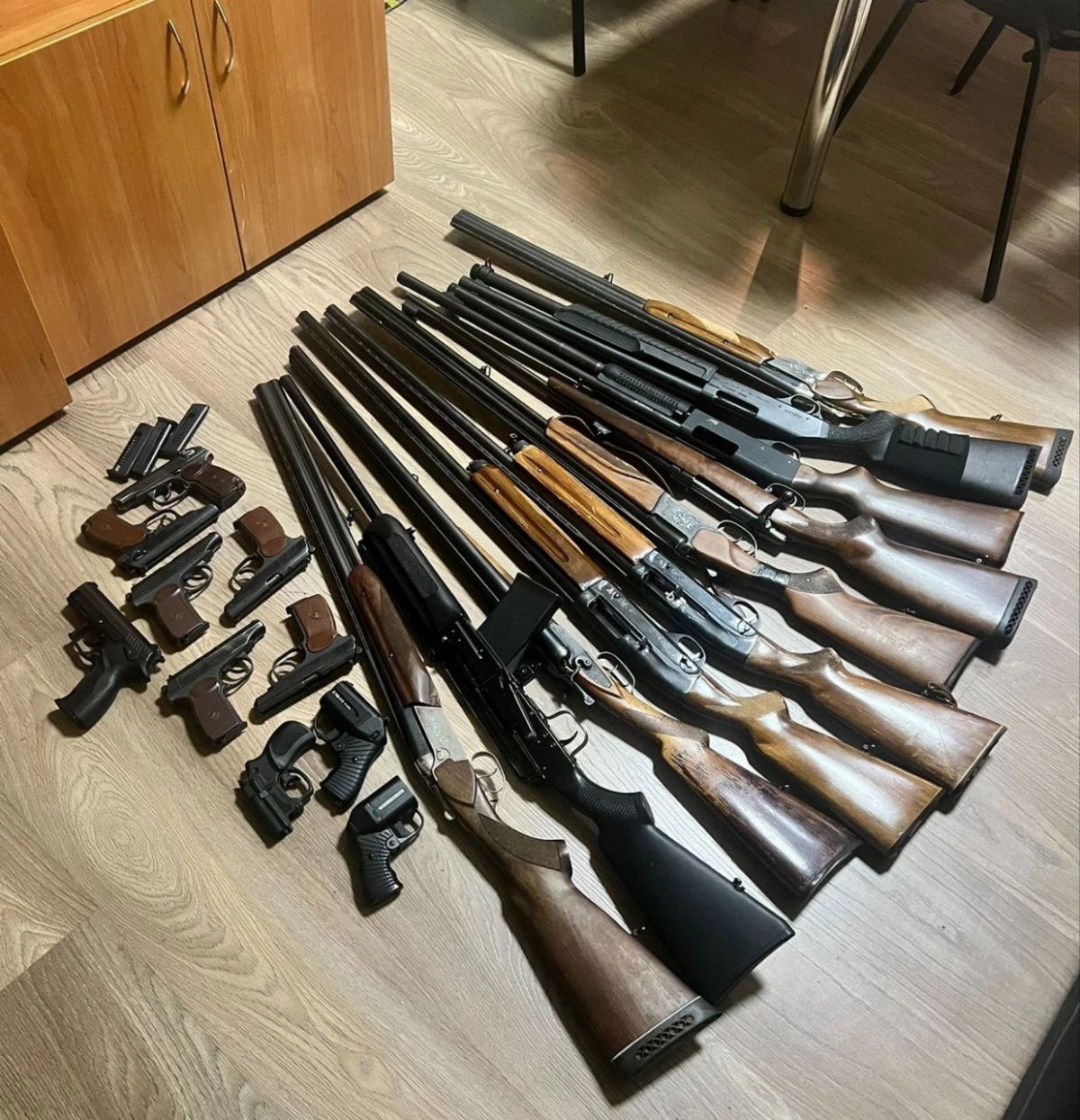 Более 20 ружей и пистолетов изъяла Росгвардия у жителей Фрунзенского района - tvspb.ru