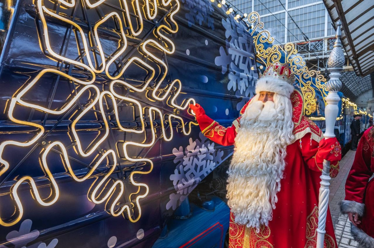 Поезд Деда Мороза приедет в Петербург 6 января - tvspb.ru