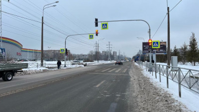 На проспекте Космонавтов установили два новых светофора