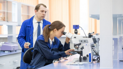 Петербуржцы рассказали, что считают престижной профессию ученого