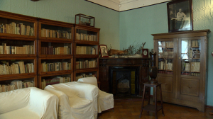 Здесь жил Киров: новинки быта и маленькие секреты квартиры Первого секретаря Ленинградского обкома