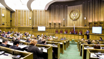 Верховный суд признал движение ЛГБТ* экстремистским и запретил его в России