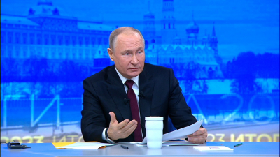 Владимир Путин: Ситуация с количеством дронов в зоне СВО улучшилась