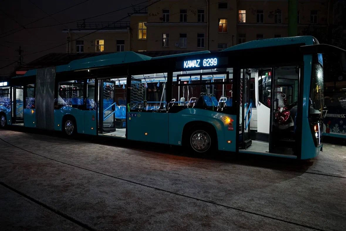 В Петербурге проверят работу автобуса-гармошки - tvspb.ru