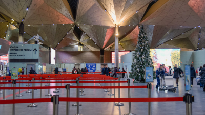 В Пулково призвали пассажиров не упаковывать чемоданы в пищевую пленку