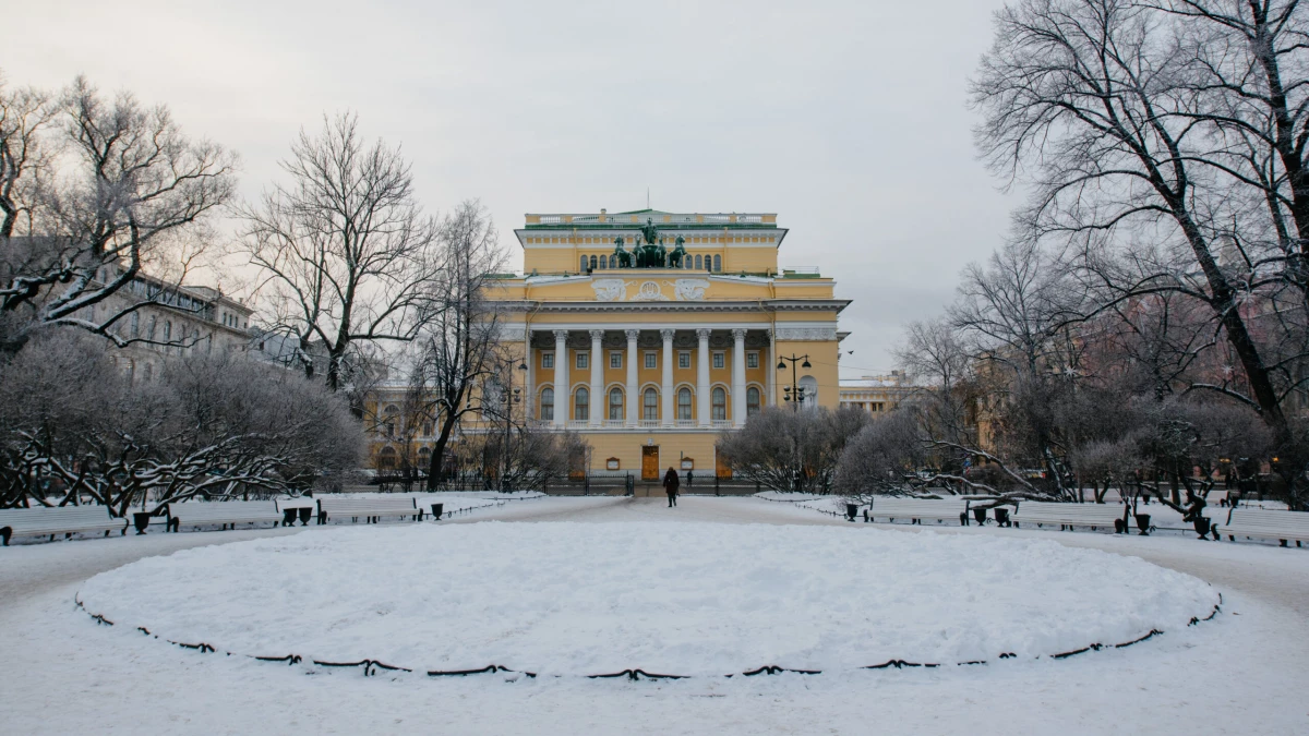 В Александринском театре пройдет премьера спектакля «РЕВИЗОР с продолжением» - tvspb.ru