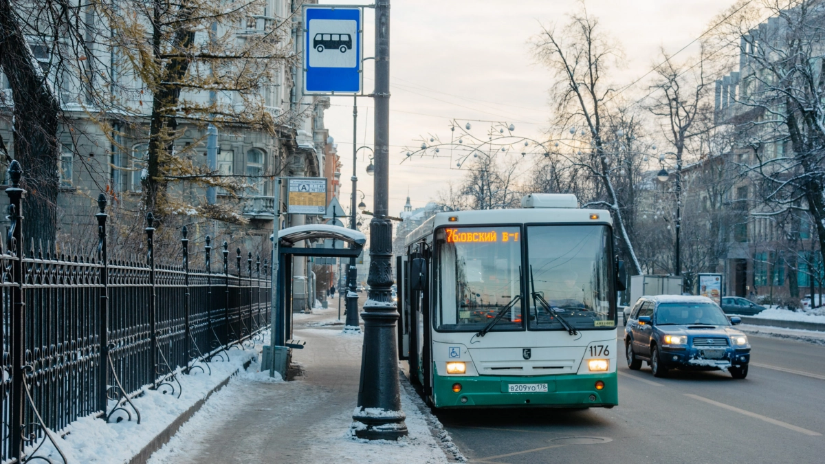 Как будет работать транспорт в Новый год в Петербурге – режим и ограничения - tvspb.ru