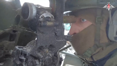 МО РФ сообщило об уничтожении гаубицами Д-30 замаскированных опорных пунктов ВСУ