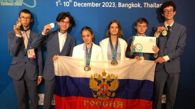 Петербургский школьник стал золотым медалистом естественно-научной олимпиады в Бангкоке