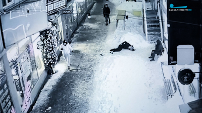 Падение пьяного подростка с террасы в «Этажах» попало на видео