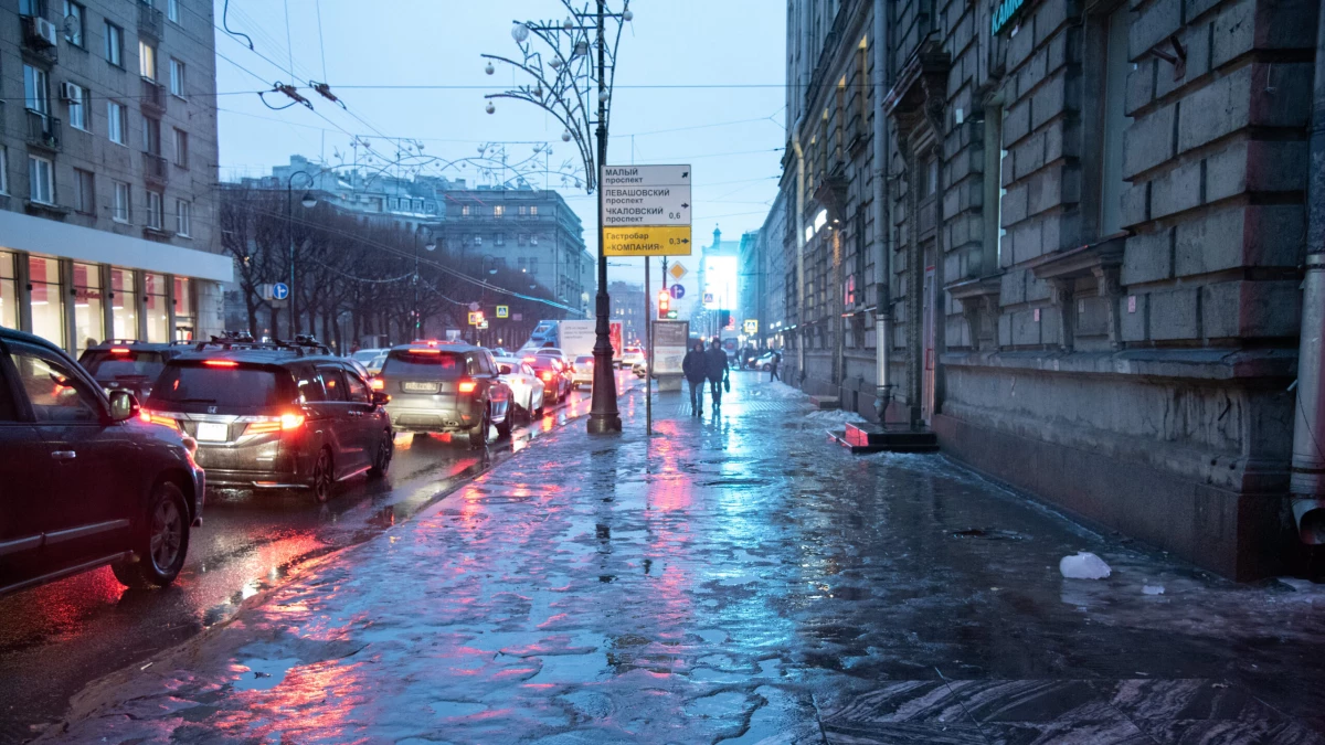 В Петербурге объявили «желтый» уровень опасности из-за гололедицы - tvspb.ru
