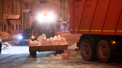 За 8 дней декабря в Петербурге утилизировали в 10 раз больше снега, чем в этот период в 2022 году