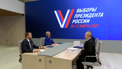 Решение Владимира Путина идти на выборы поддержали авторитетные в Петербурге объединения