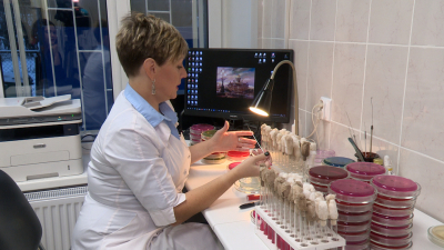 Капремонт бактериологической лаборатории поликлиники №75 завершили в Петербурге