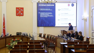В правительстве Петербурга обсудили внедрение новых механизмов поддержки инвесторов