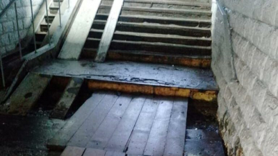 На станции Мельничный Ручей затопило подземный переход