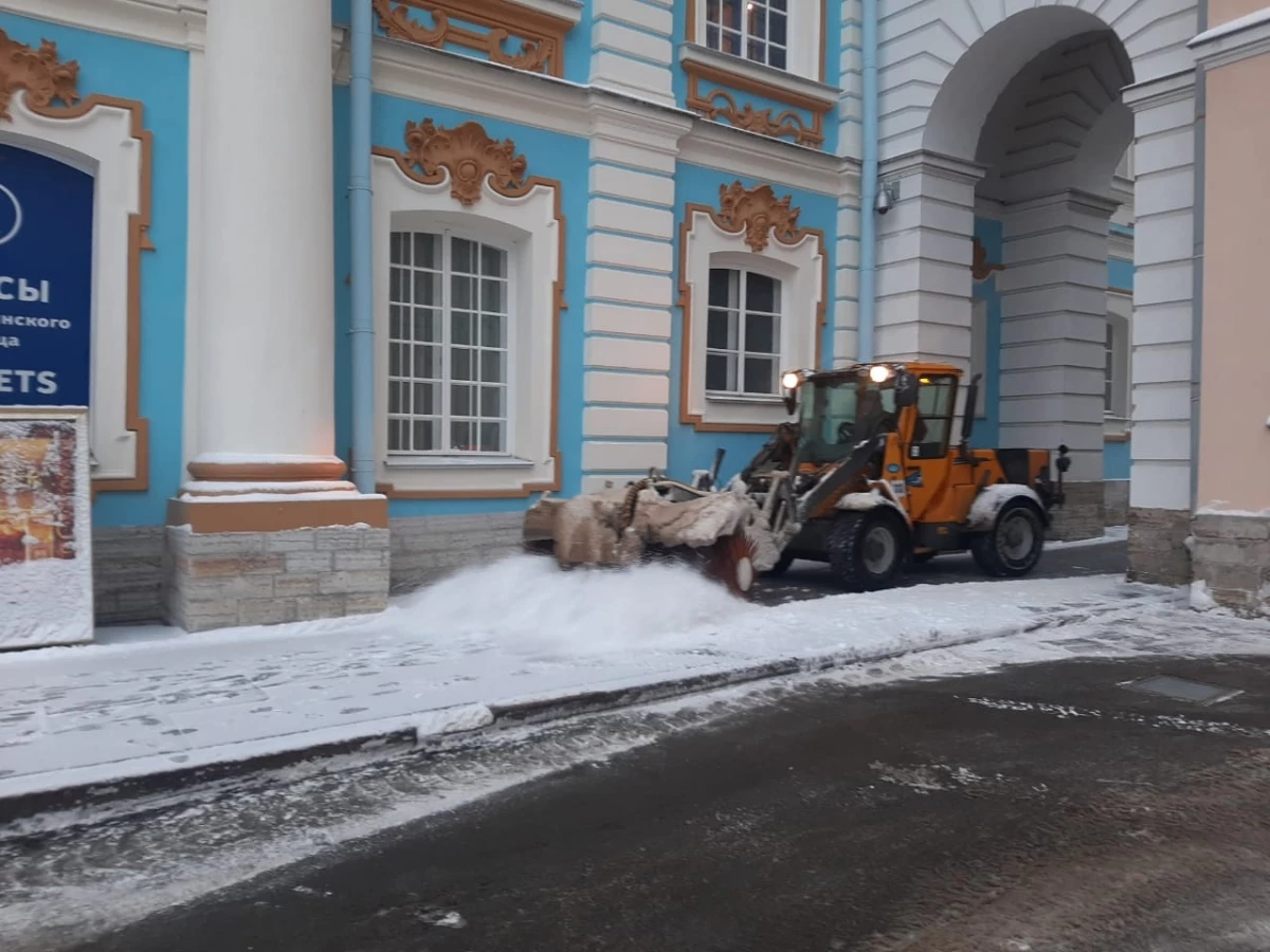 Высота снежного покрова в Петербурге составила 80 см - tvspb.ru