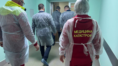 Двух раненых учеников брянской школы доставили на лечение в Москву