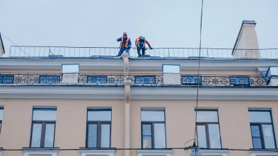 Александр Беглов назвал уборку крыш от наледи приоритетом