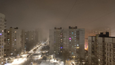 Жители Московского района сообщили о дыме и сильном запахе гари