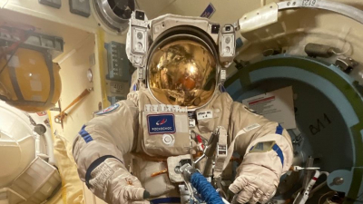 Как космонавты готовят еду в невесомости