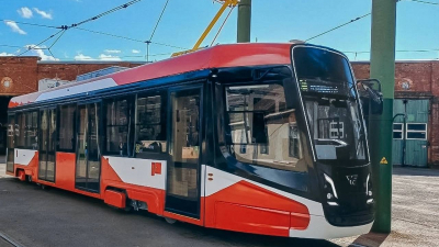 Александр Беглов рассказал о новых петербургских трамваях от Роскосмоса