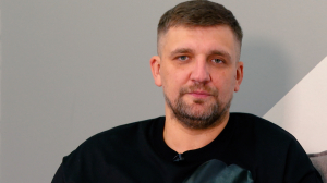 Новогодние поздравления от звёзд. Музыкант Баста (Василий Вакуленко)