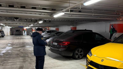 Кто не спрятался, мы не виноваты: Приставы нашли автомобиль курского должника в Петербурге