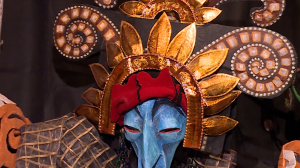 «Петербургская крыша», «Александр Пушкин», «динозавр», «пират» и другие. Выставка масок в музее «Русский левша»