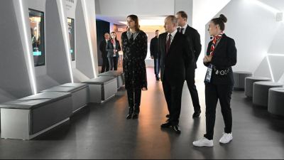 Владимир Путин приехал на выставку «Россия» на ВДНХ