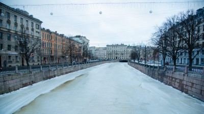 Петербуржцев предупредили о сильном снегопаде в субботу