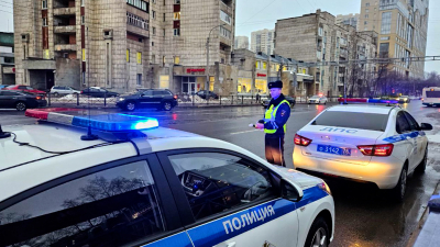 В Петербурге сотрудники ГИБДД провели рейд безопасности