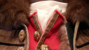 Исторический кафтан Петра Великого. Реставраторы Эрмитажа продемонстрировали результат почти годовой работы