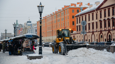 1,5 миллиона кубометров снега вывезли с улиц Петербурга с начала зимы